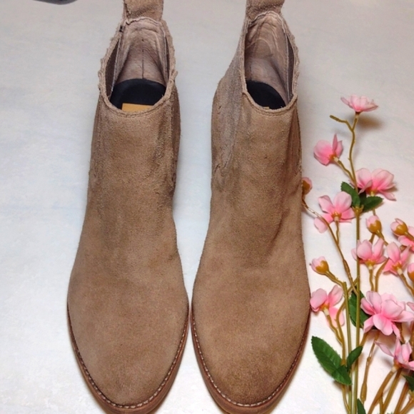 Dolce Vita Shoes - Dolce Vita boots women size 8.5